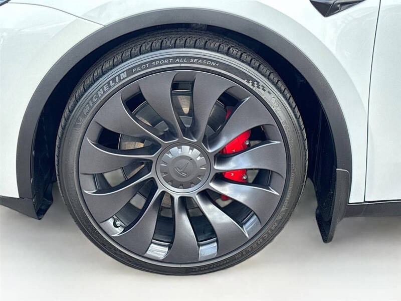 2023 Tesla Model Y Performance