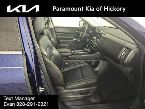 2022 Nissan Pathfinder SL