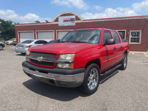 2004 Chevrolet Avalanche for sale at Family Auto Finance OKC LLC in Oklahoma City OK