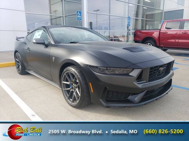 2025 Ford Mustang Dark Horse