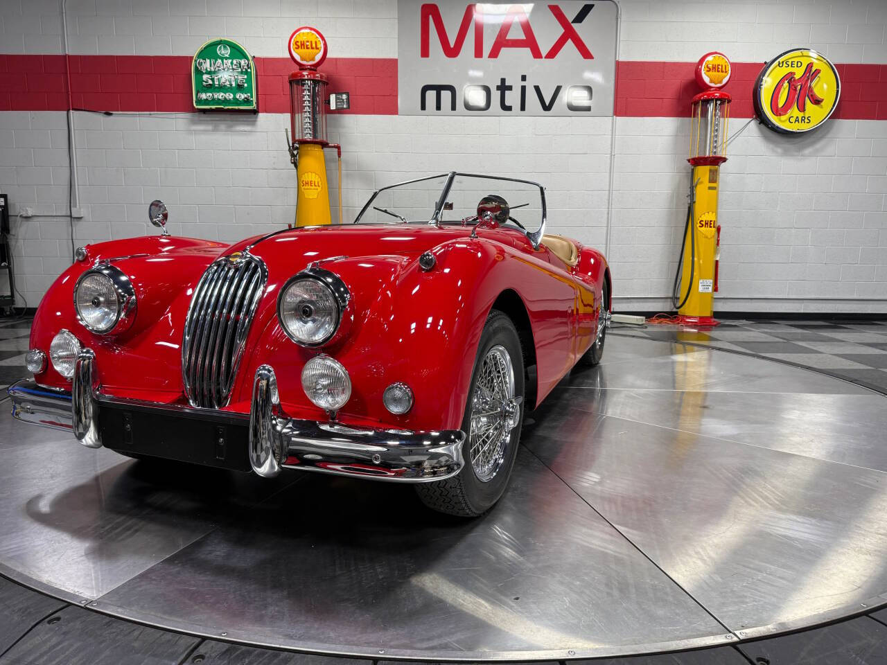 1956 Jaguar XK 140 Roadster 5