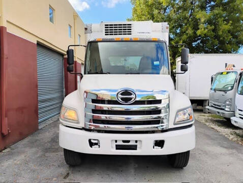 2013 Hino 268