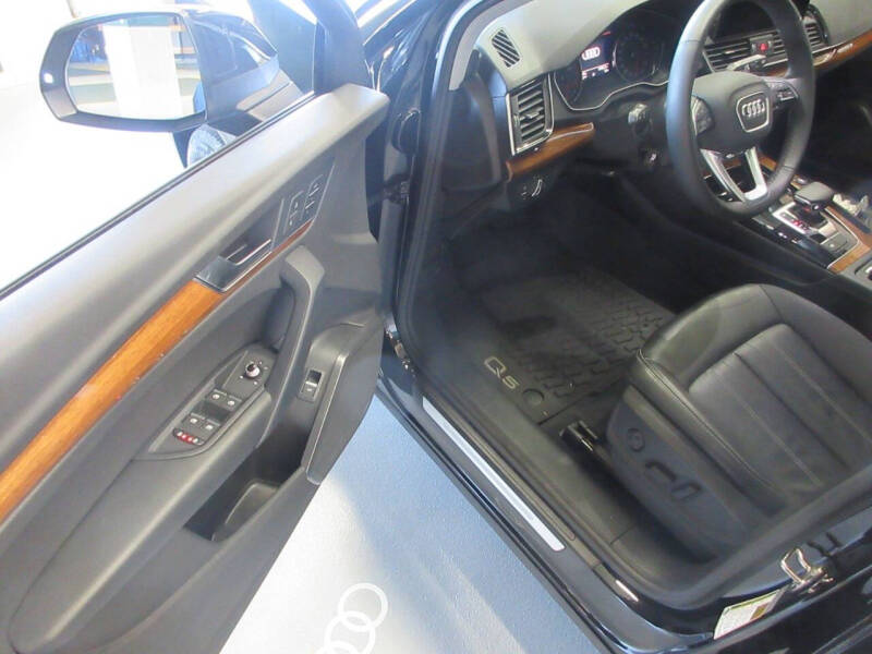 2022 Audi Q5 quattro Premium 40 TFSI