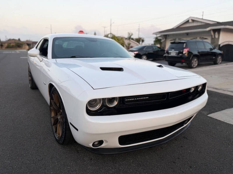 2015 Dodge Challenger R/T Shaker