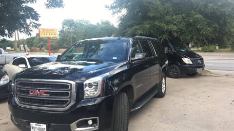 2017 GMC Yukon XL for sale at DFW AUTO FINANCING LLC in Dallas TX