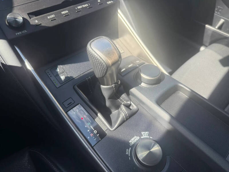 2020 Lexus IS 350