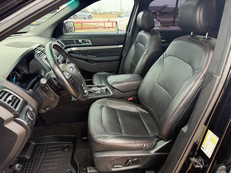 2016 Ford Explorer Sport