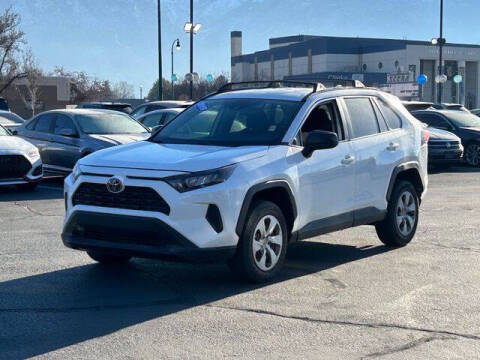 2019 Toyota RAV4 LE
