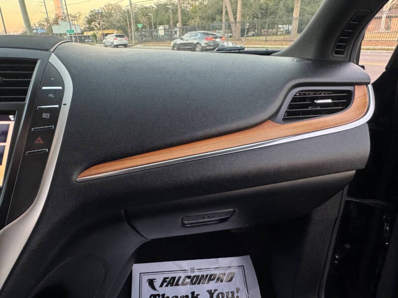2019 Lincoln MKC Select