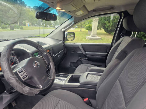 2010 Nissan Titan SE