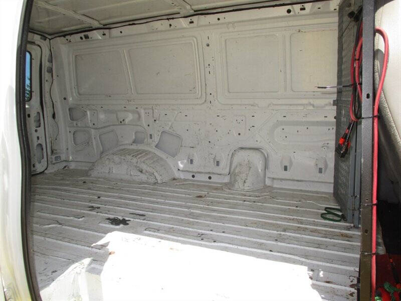 2001 Ford E-Series E-150