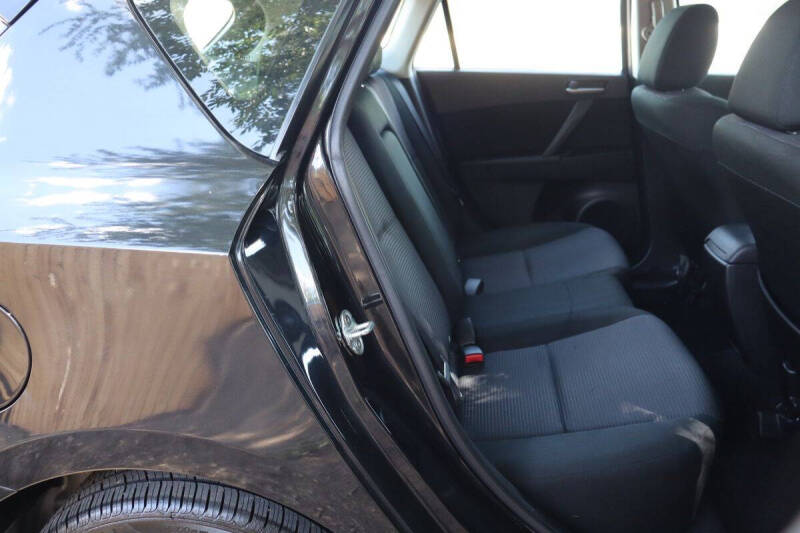 2013 Mazda MAZDA3 i Touring