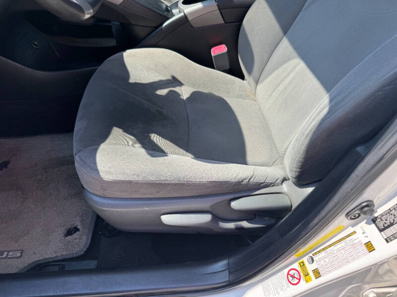2012 Toyota Prius Two