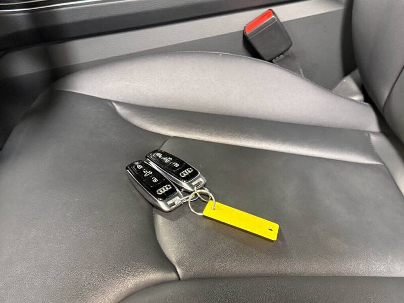 2023 Audi Q7 quattro Premium 45 TFSI