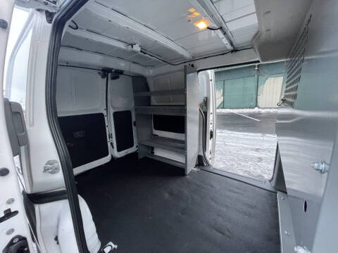 2021 Nissan NV200 SV