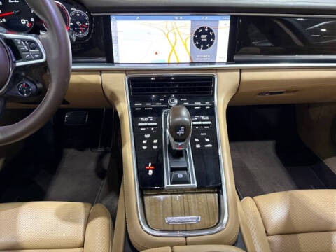 2017 Porsche Panamera Turbo