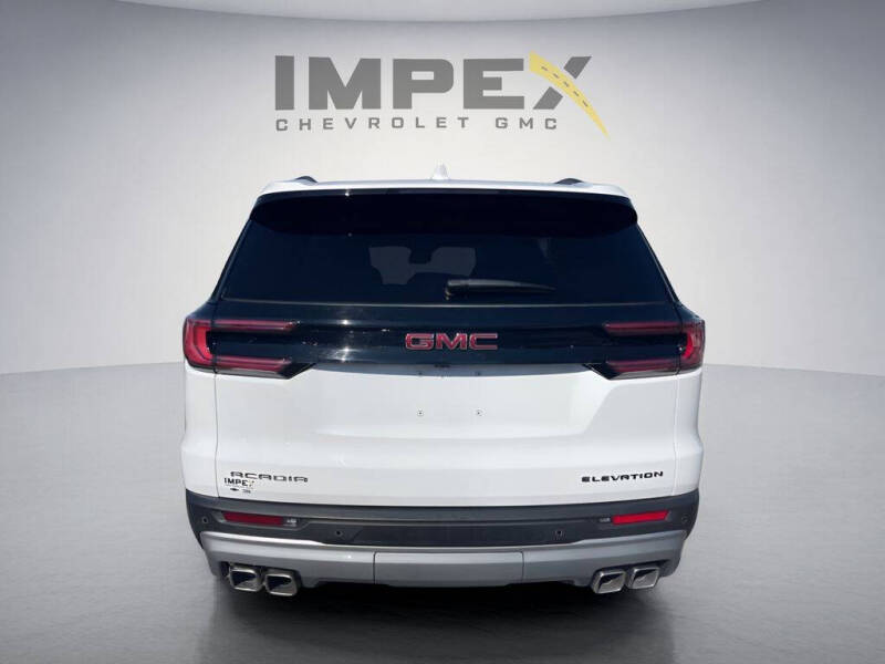 2025 GMC Acadia Elevation