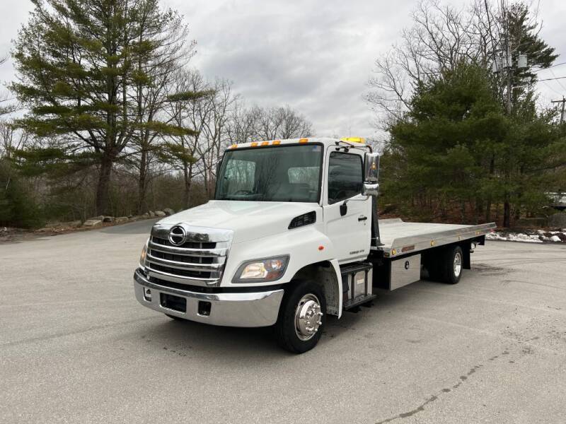 2018 Hino 258/268 for sale at Nala Equipment Corp in Upton MA