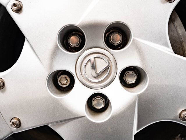 2004 Lexus SC 430