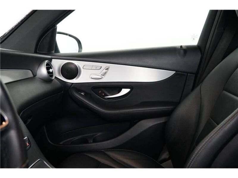 2020 Mercedes-Benz GLC GLC 300