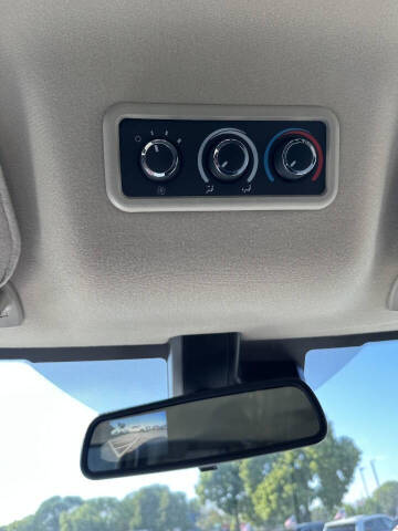 2025 Chevrolet Express LT 3500