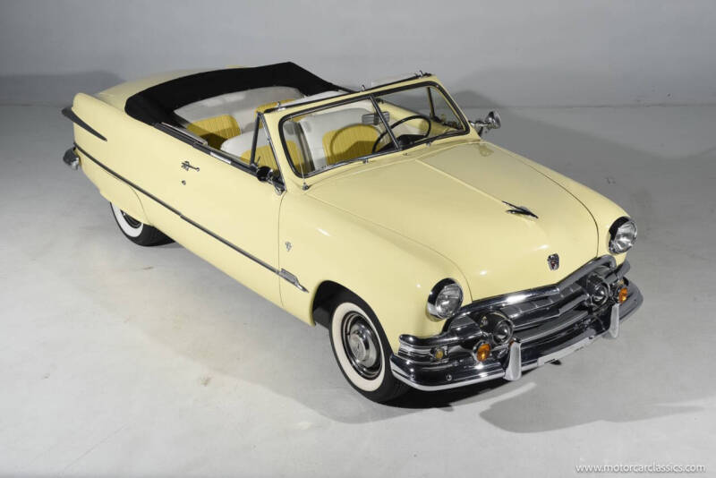 1951 Ford Deluxe