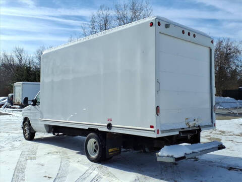 2021 Ford E-Series E-450 SD