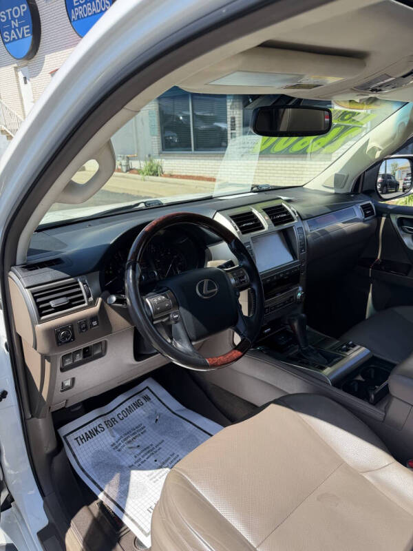 2017 Lexus GX 460