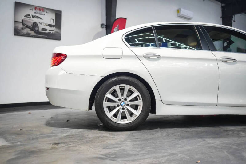 2015 BMW 5 Series 528i