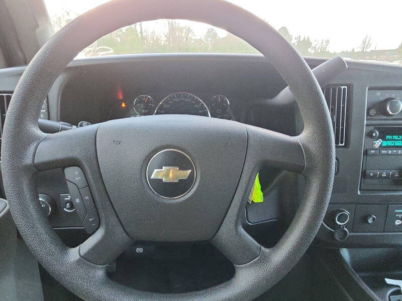 2024 Chevrolet Express 2500