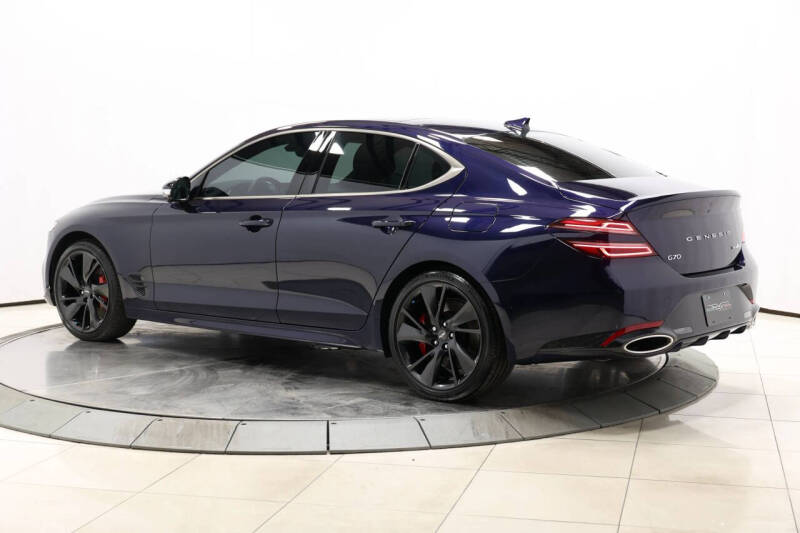 2023 Genesis G70