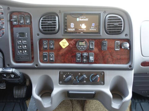 2018 Freightliner M2 106