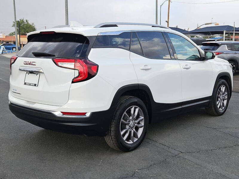 2023 GMC Terrain SLT