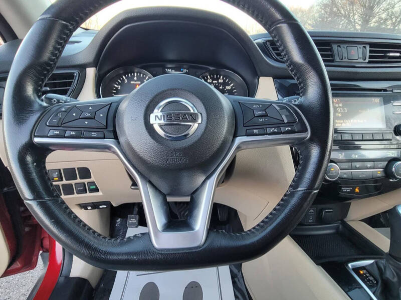 2017 Nissan Rogue SV