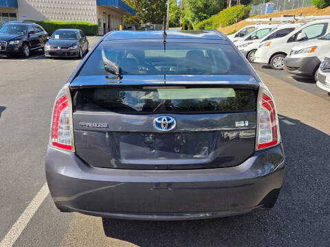 2015 Toyota Prius Two