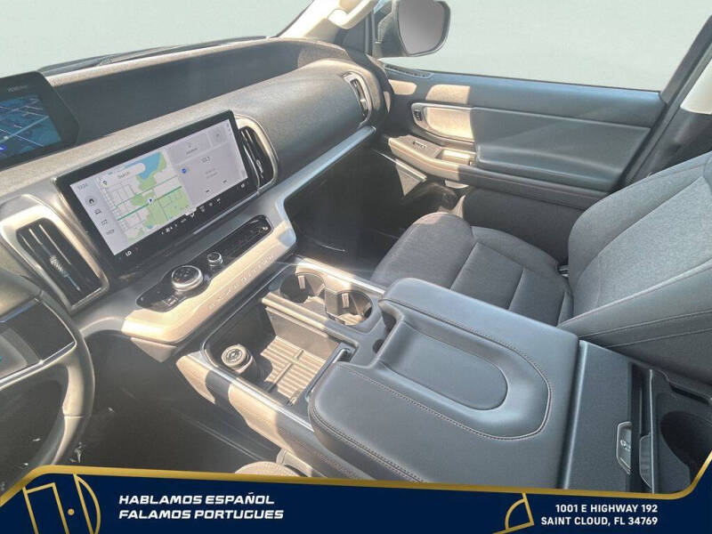 2025 Ford Expedition Active