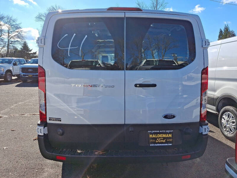 2024 Ford Transit