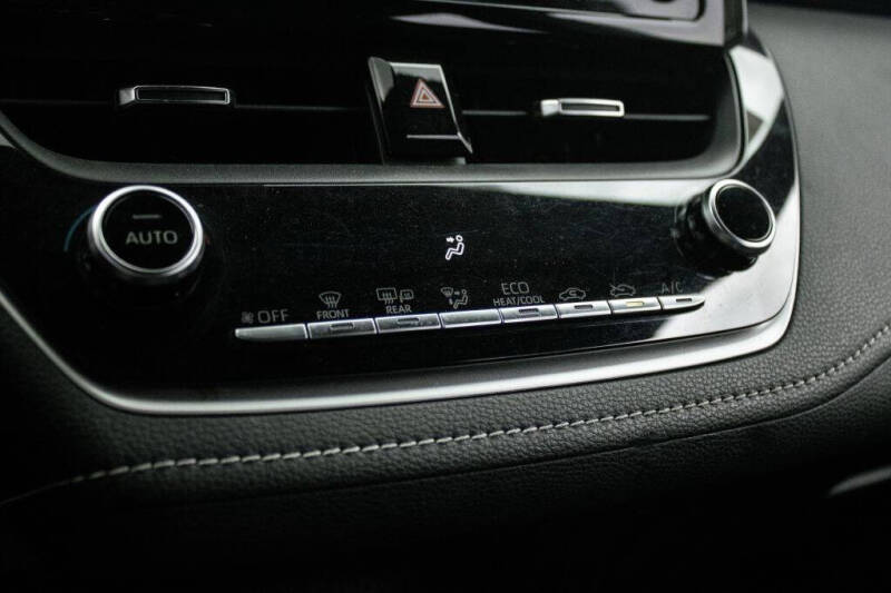 2021 Toyota Corolla Hatchback SE