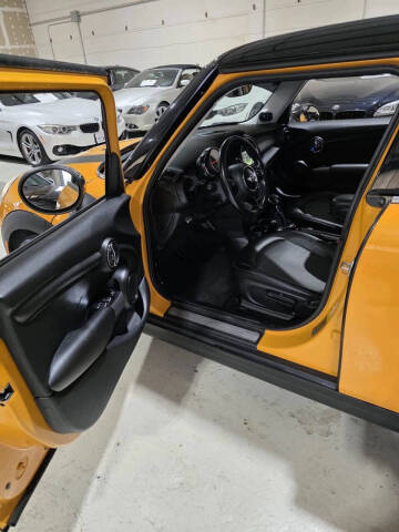 2015 MINI Hardtop 4 Door Cooper