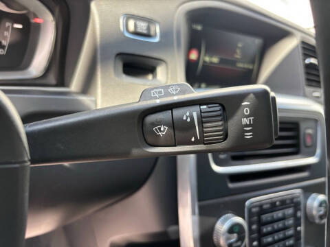 2016 Volvo V60 T5 Premier