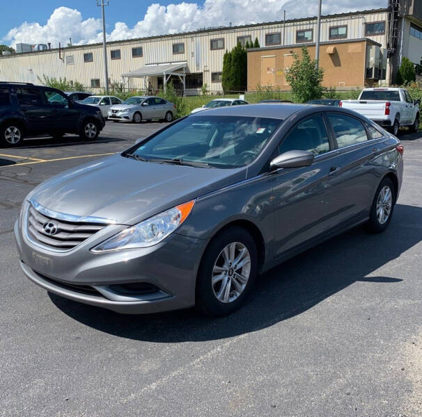 2013 Hyundai Sonata for sale at Charlie's Auto Sales in Quincy MA