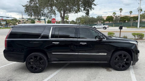 2018 Cadillac Escalade ESV Premium Luxury