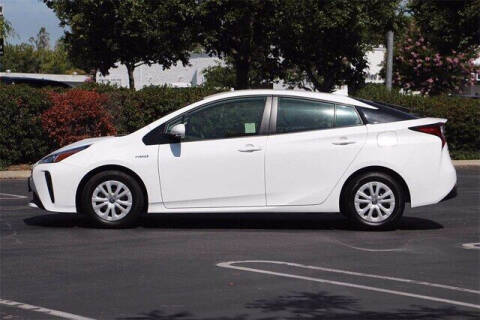 2019 Toyota Prius LE
