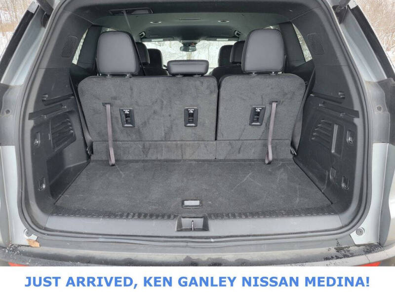 2024 GMC Acadia Elevation