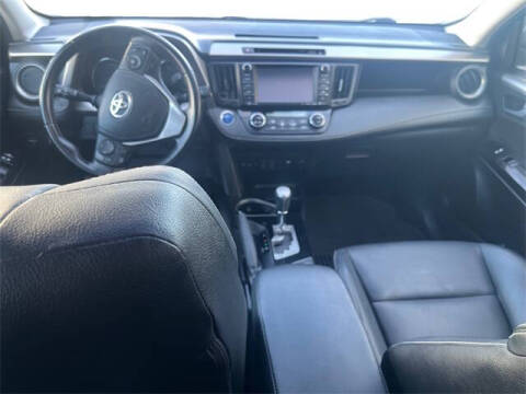 2017 Toyota RAV4 Hybrid Limited