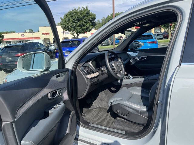 2024 Volvo XC90 Recharge T8 Ultimate Bright Theme 7P