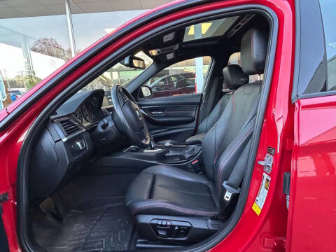 2015 BMW 3 Series 328i