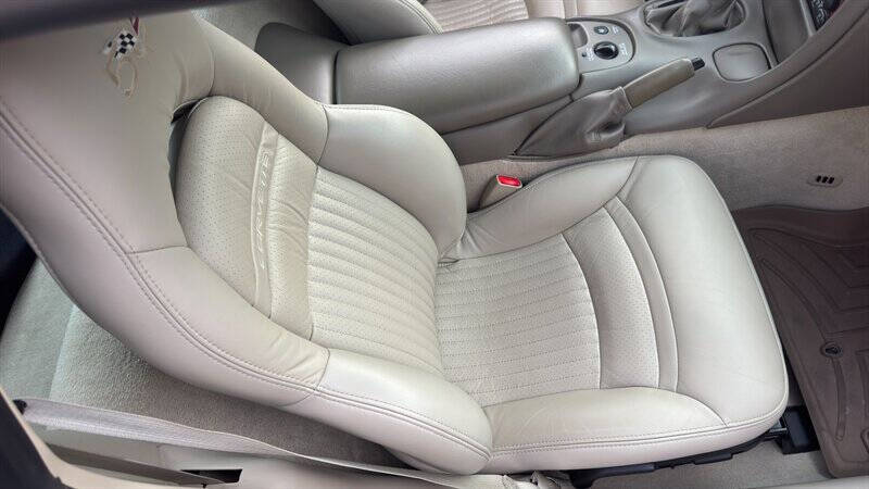 2003 Chevrolet Corvette