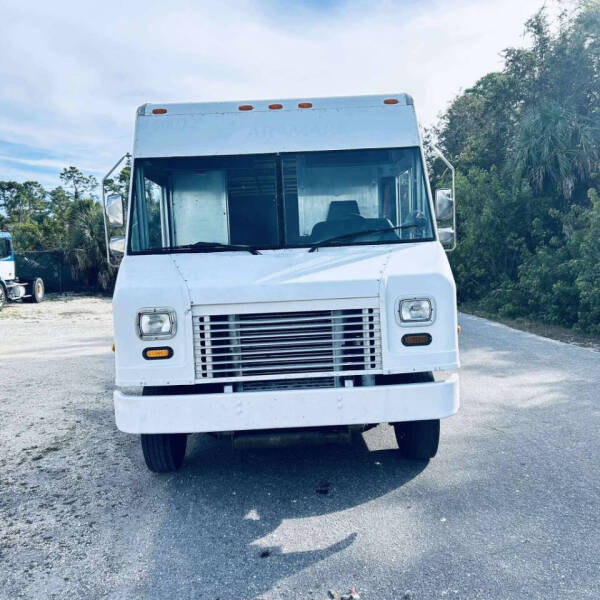 2006 Freightliner MT55 Chassis