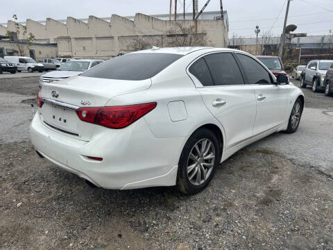 2014 Infiniti Q50 Premium